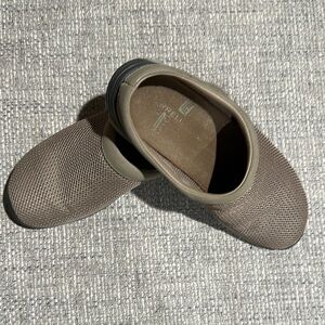 Merrell Brown Mules Comfortable Slip-On Shoes EUC